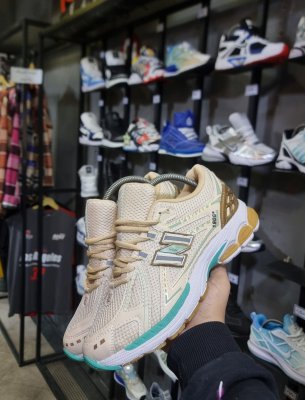 کتونی نیوبالانس1906