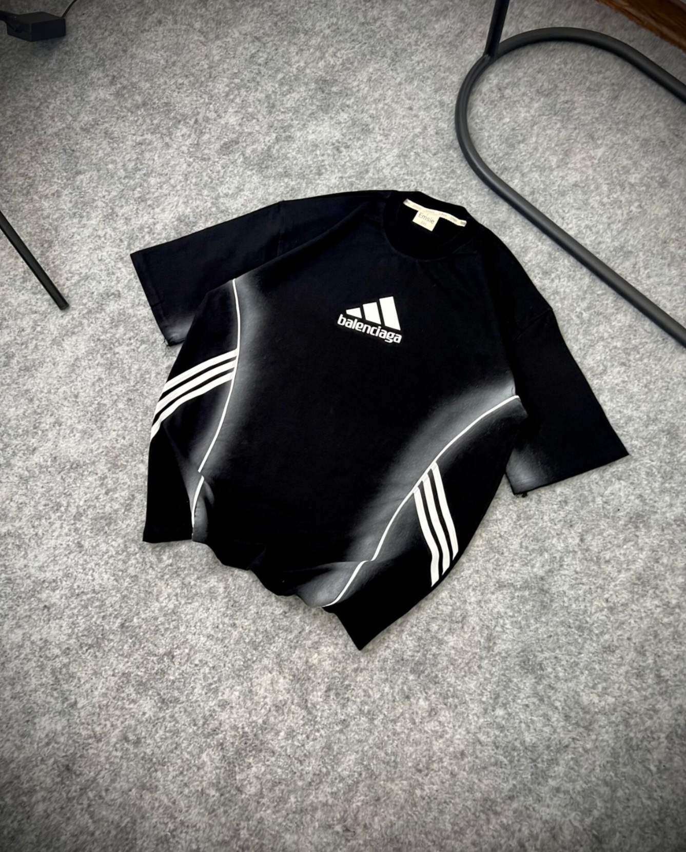 تیشرت آدیداس مشکی پیسوله